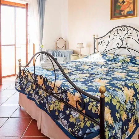 Ida Bed & Breakfast Terracina
