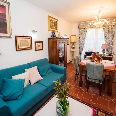 Bed & Breakfast Ida 4*