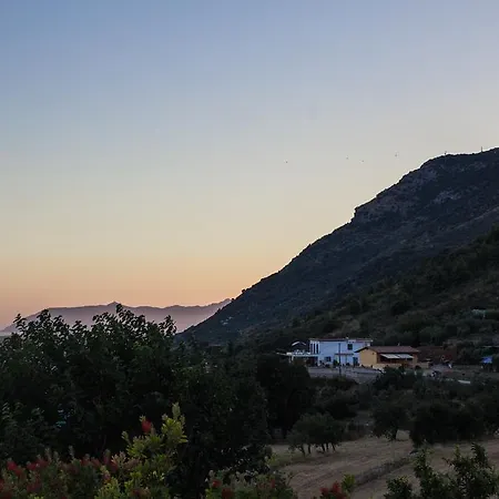 Ida Bed & Breakfast 4*