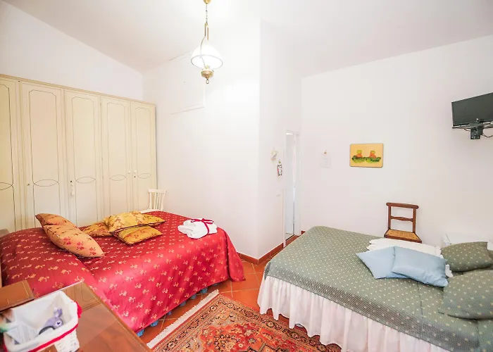 Bed & Breakfast Ida 4*