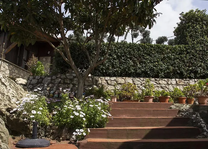 Ida Bed & Breakfast 4*